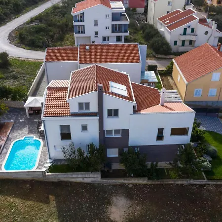 Holiday Limona