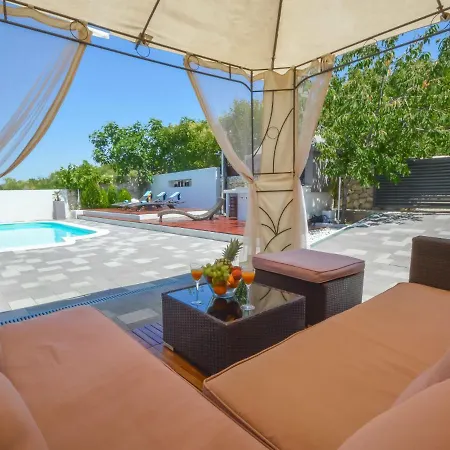 Prázdninový dům Holiday Limona *